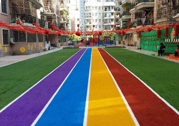 幼兒園草坪 幼兒園草坪